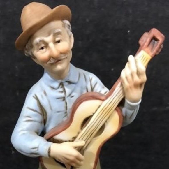 Man Playing Guitar * Napco Ware - Picture 1 of 12